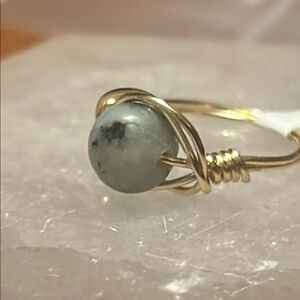 Handmade Kiwi Jasper Gold toned Wire-Wrapped Ring